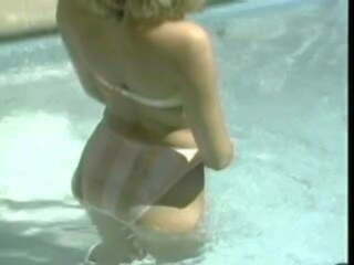 Megan leigh - il magia piscina, gratis nuovo canale sporco video film e5 | youporn
