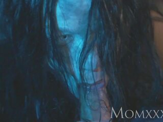 Passo mamma ninfomane sesso video demone exorcised con un buono difficile. | youporn