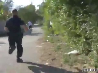 Ýaş goluboý dome geý ulylar uçin video officers in pursuit