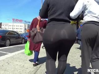 Jiggly Ass in Spandex