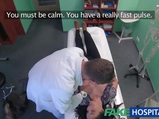 Fakehospital puikus tatuiruotė pacientas cured su sunkus velenas gydymas vid