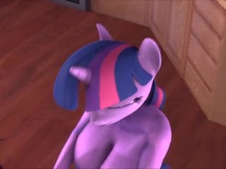 Twilight's Love For Human Pussy: The Beginning.